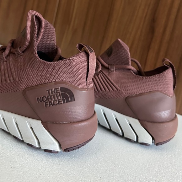 Oscilate Marron Purple-root Brown Womens The North Face Sneakers Size 7.5 - Picture 9 of 15